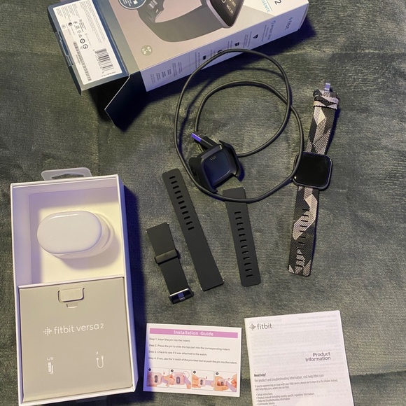 Versa 2 Fitbit - Picture 2 of 4